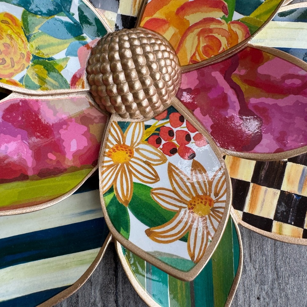 MacKenzie-Childs Wallflower, a three-dimensional decorative flower - Picture 12 of 14